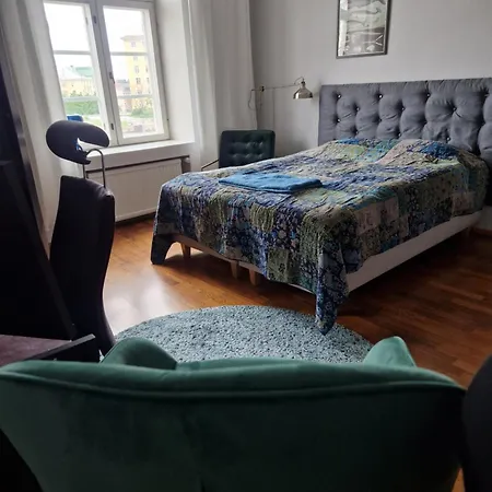 Guesthouset Charming By Rock Church 3*