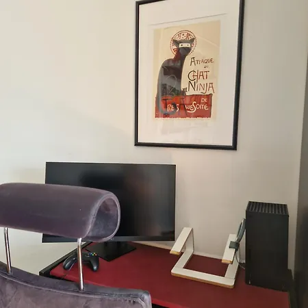 Guesthouset Charming By Rock Church