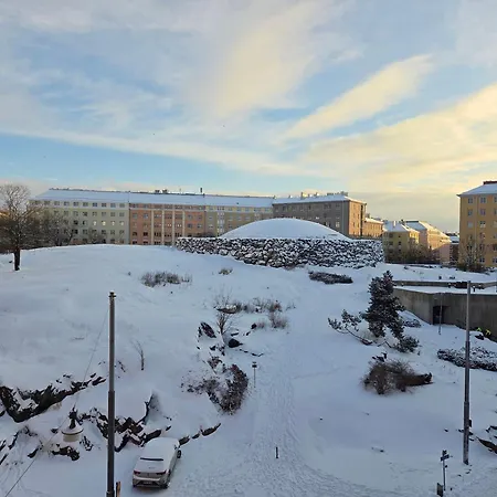 Guesthouset Charming By Rock Church