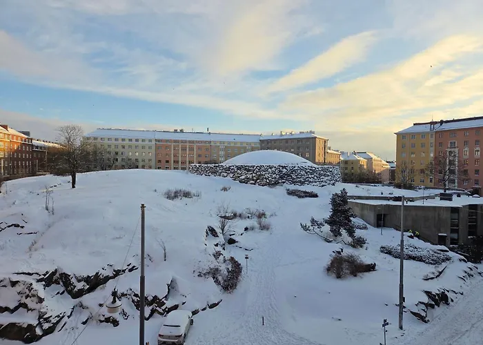 Gasthof Charming By Rock Church